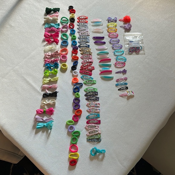 Hair Accessories Bundle - Picture 1 of 9